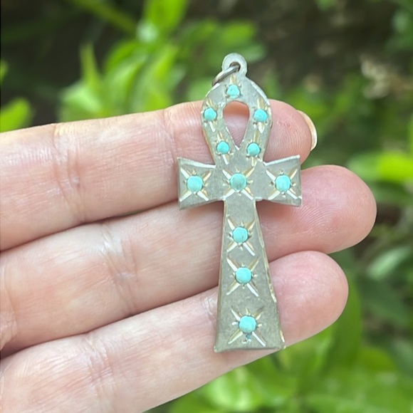 Vintage Silver Ankh Key Pendant with Turquoise Gems - Picture 3 of 17
